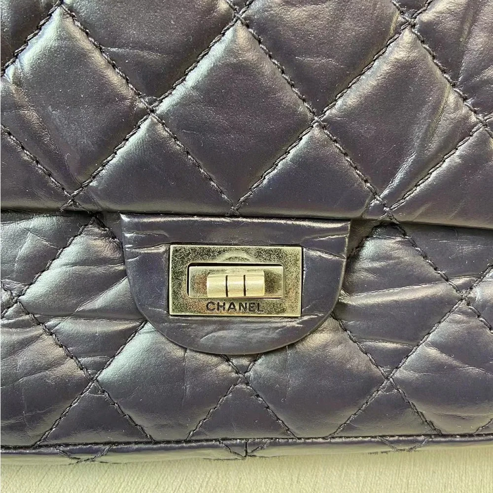 SOLD - CHANEL Dark Blue Crumpled Calfskin Reissue 2.55 226 - Picture 12 of 15